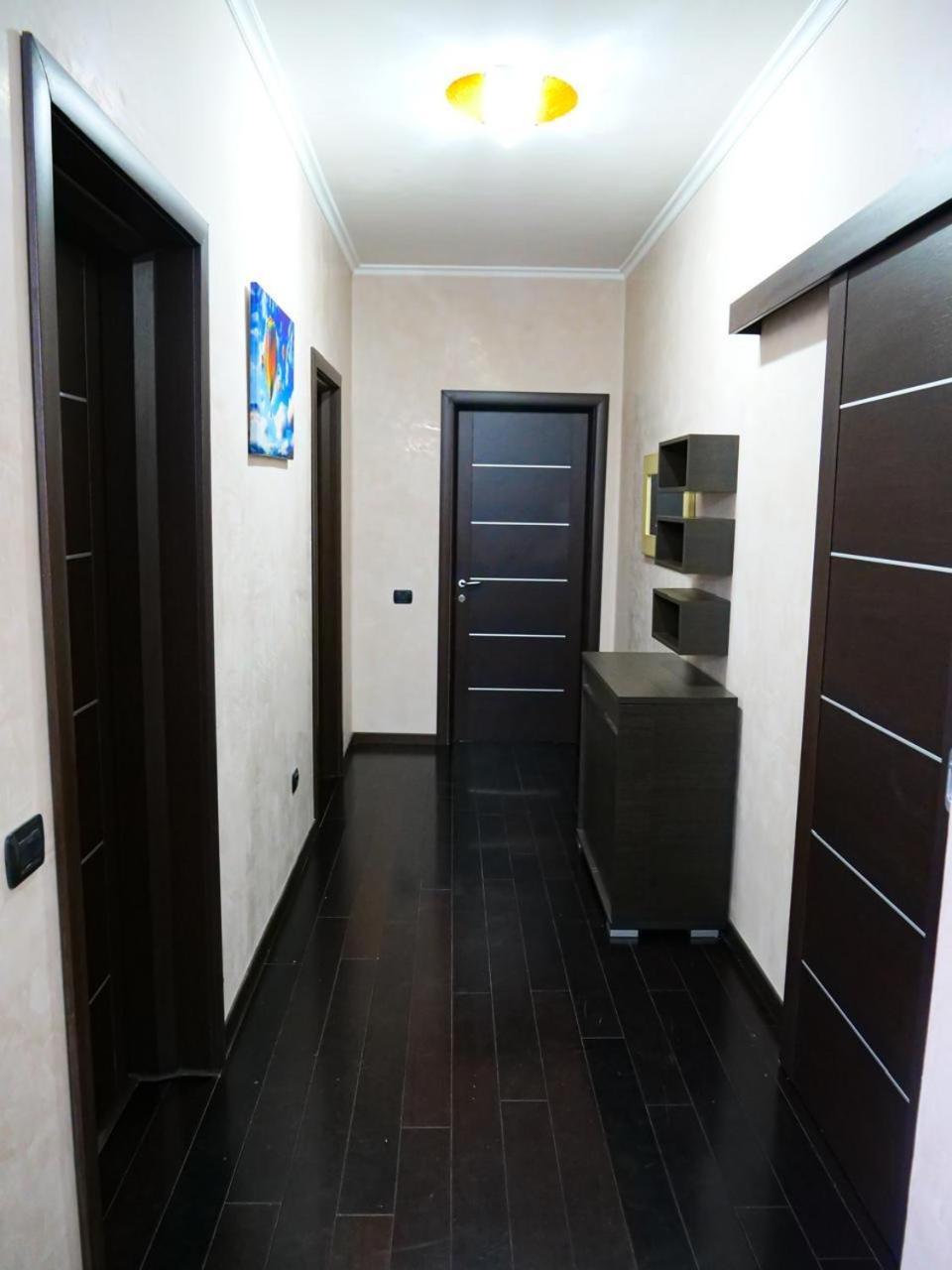 Lux Apartment فلورا المظهر الخارجي الصورة