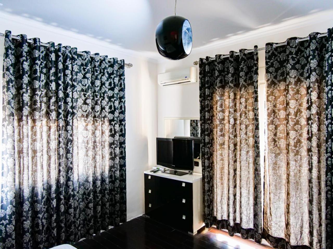 Lux Apartment فلورا المظهر الخارجي الصورة